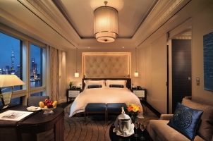 The Peninsula Shanghai - Deluxe Room